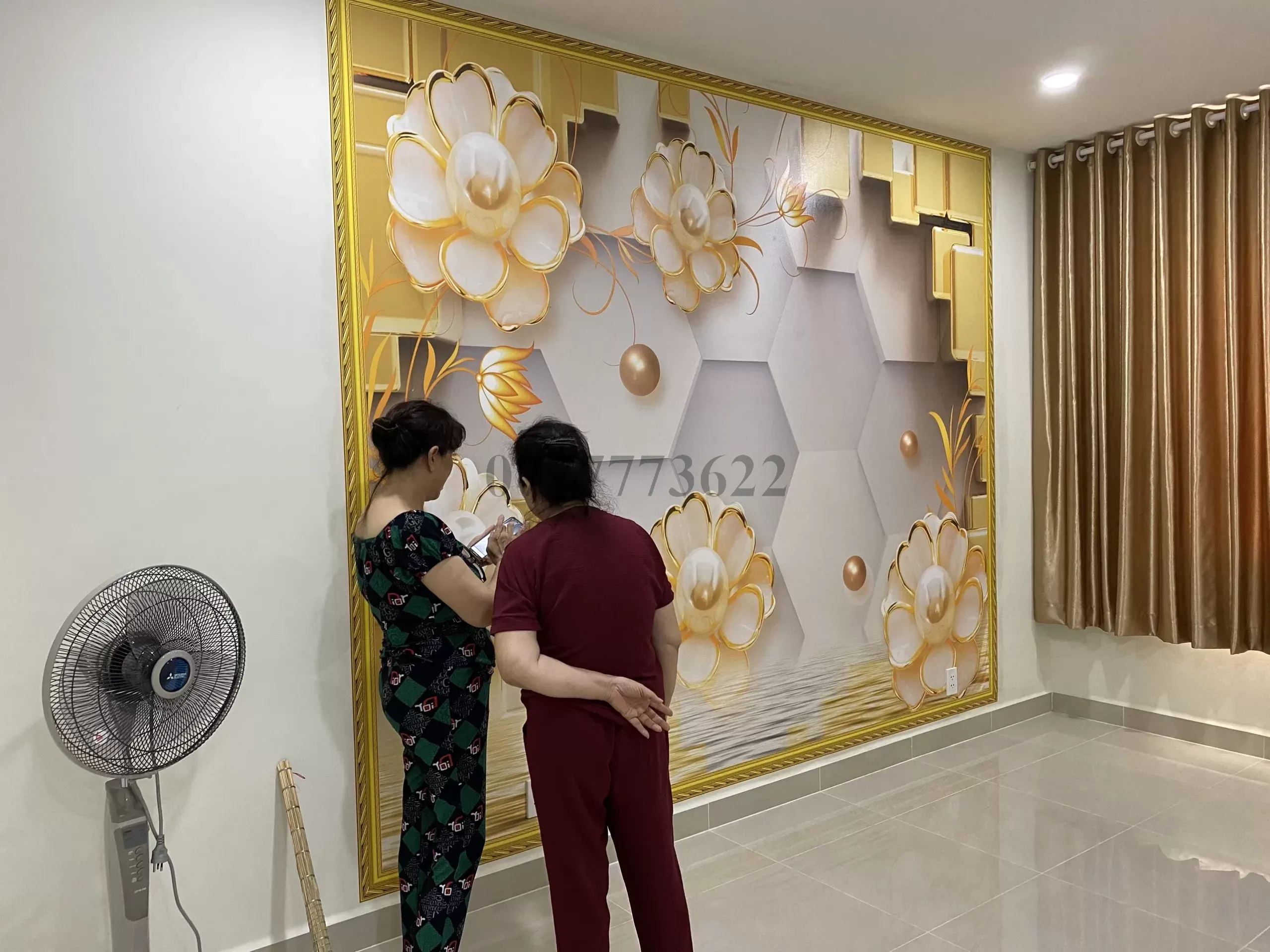 Tranh dán tường: Thổi hồn cho không gian